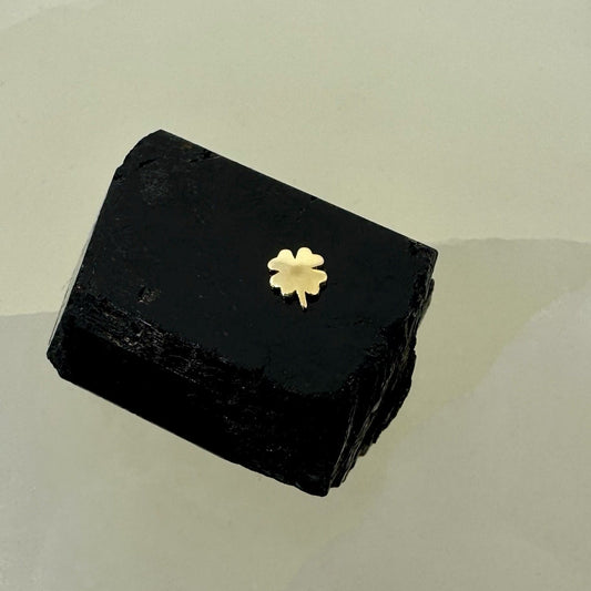 Gold Lucky Clover Tooth Gem