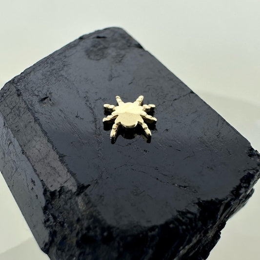 Gold Spider Tooth Gem