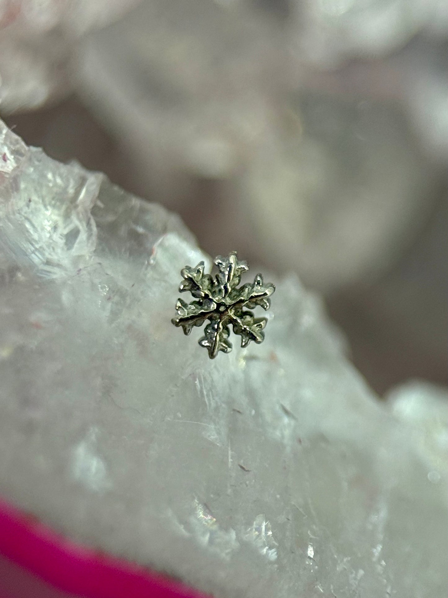 18ct White Gold Flurry
